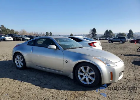 2003 Nissan 350Z Coupe z USA, uszkodzony, nr VIN JN1AZ34E53T020106